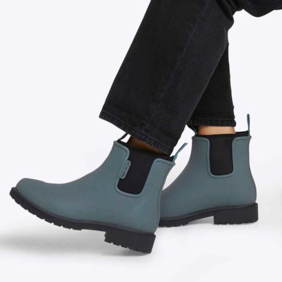 NEW Merry People Bobbi gumboot ankle rainboot apline green 37 or 7 - Picture 11 of 11